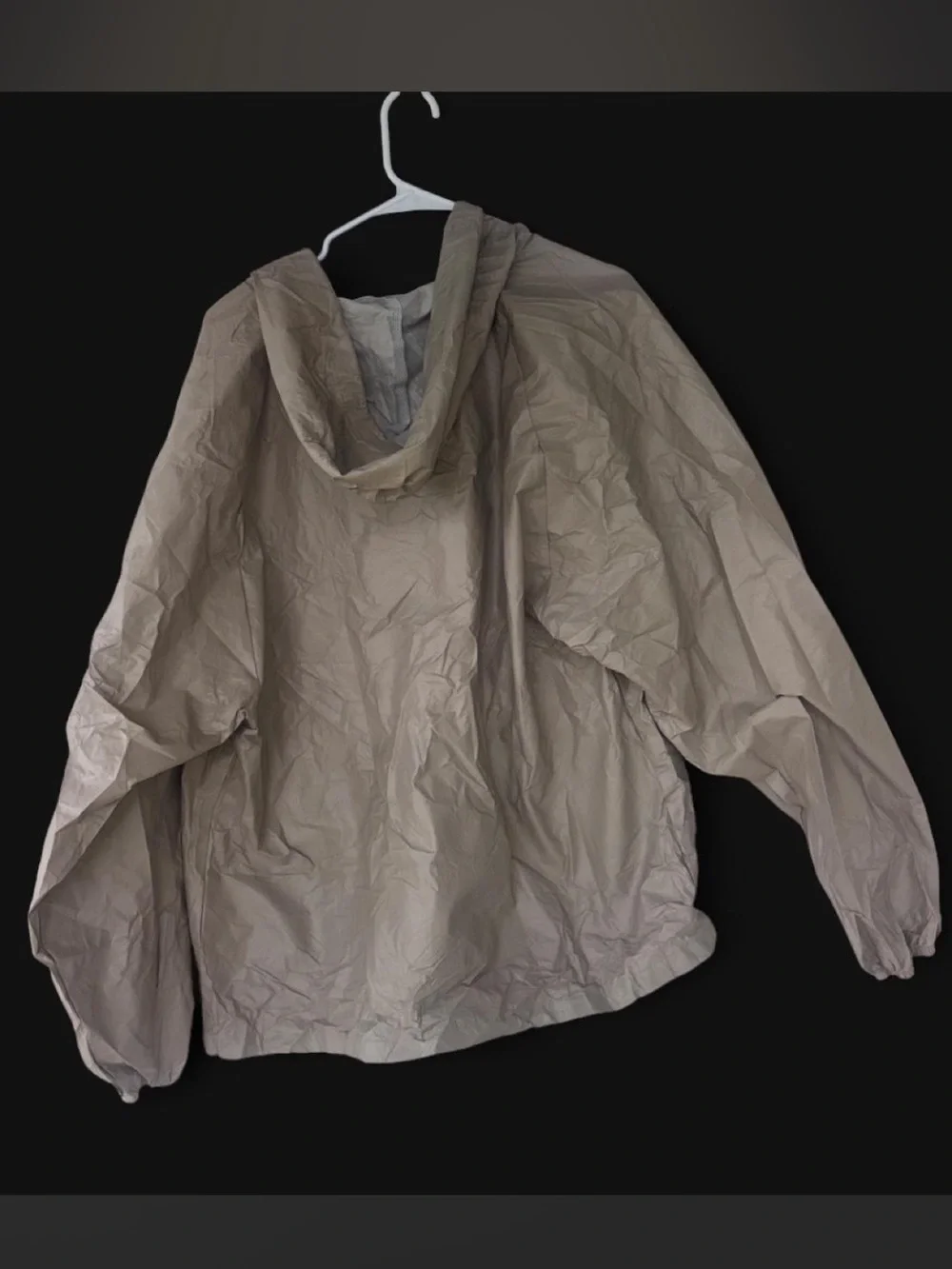 Men's Tan Hooded Rainsuit Md/Lg — never been worn